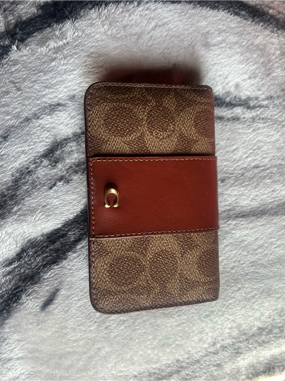 Coach essential slim card case in signature